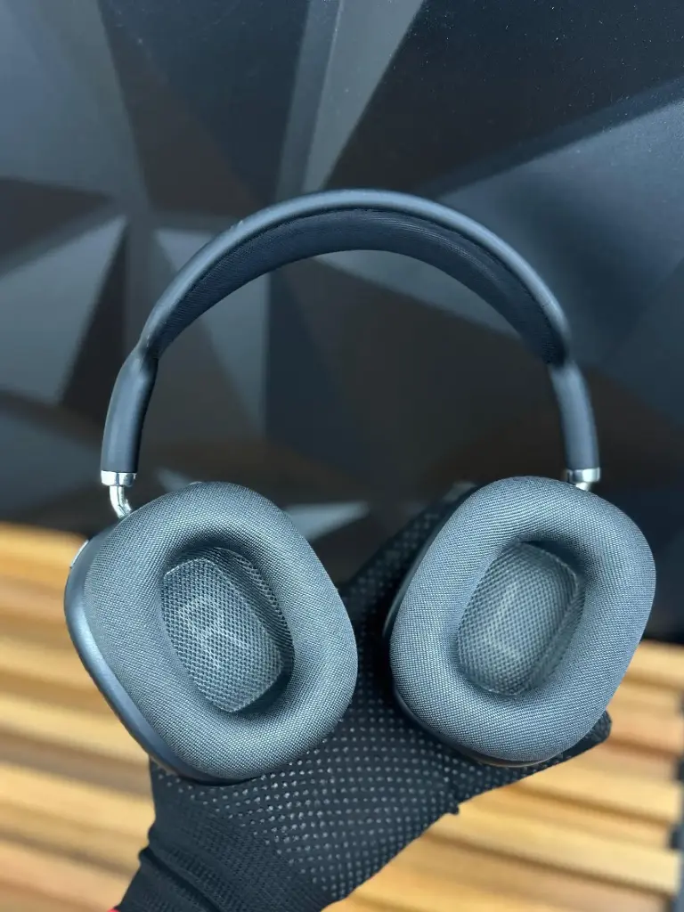AIRPODS  MAX MASTER QUALITY