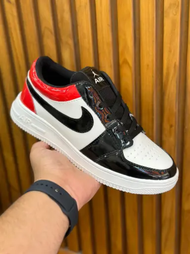 NIKE AIR FORCE